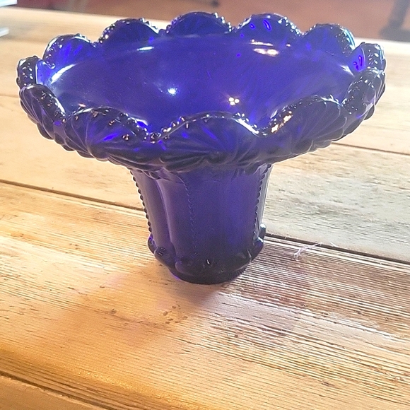 Vintage cobalt blue glass piece - Picture 2 of 5
